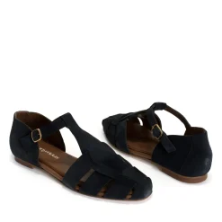Lain Flats