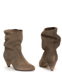 Vully 50 Stiletto