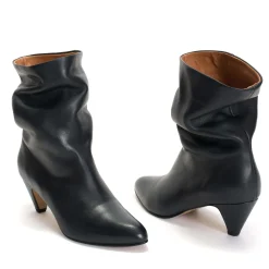 Vully 50 Stiletto