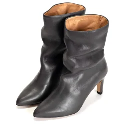 Vully 75 Stiletto
