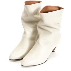 Vully 50 Stiletto